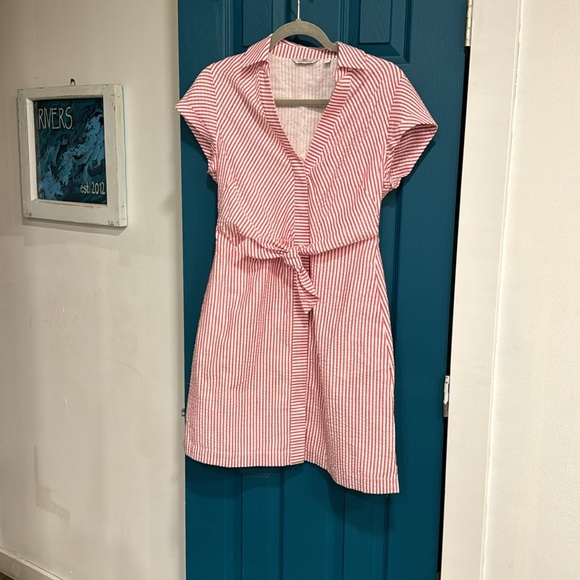 Vineyard Vines seersucker tie front striped dress - 6 - Picture 6 of 10